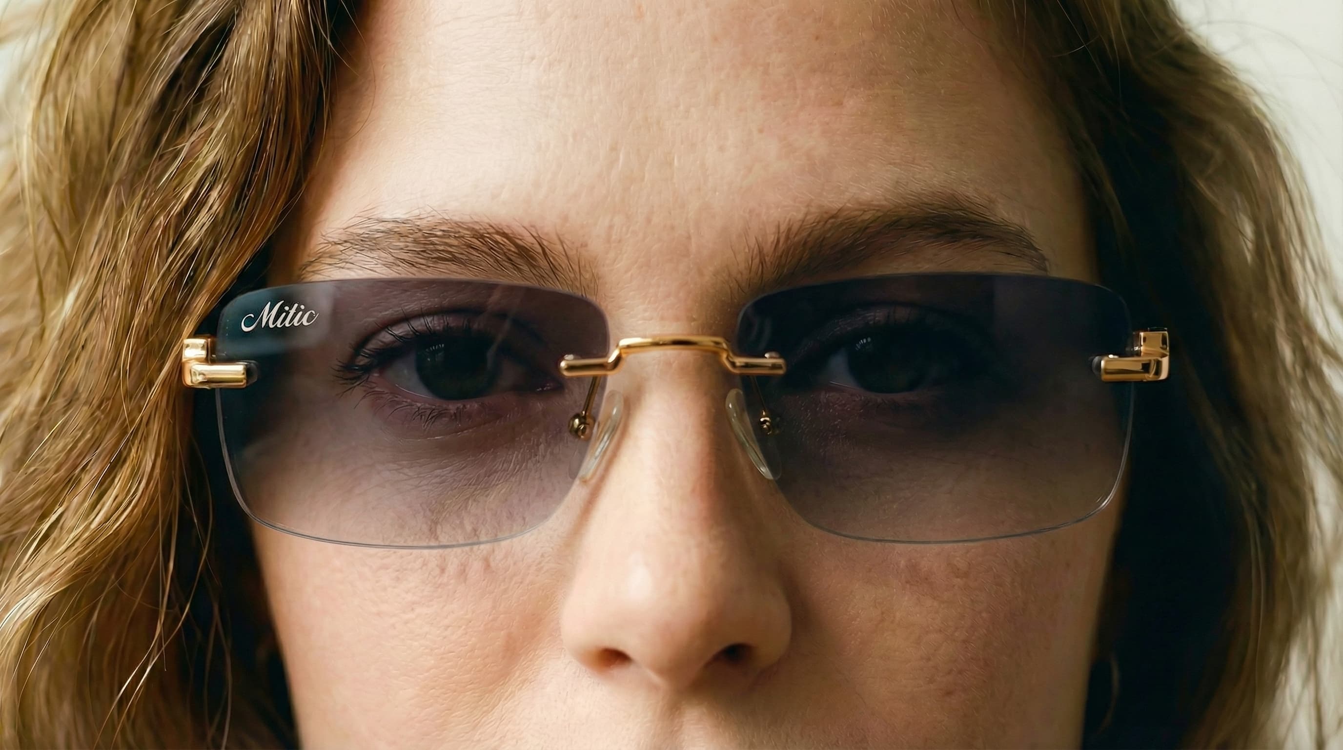 Mitic indoor and outdoor visual comparison